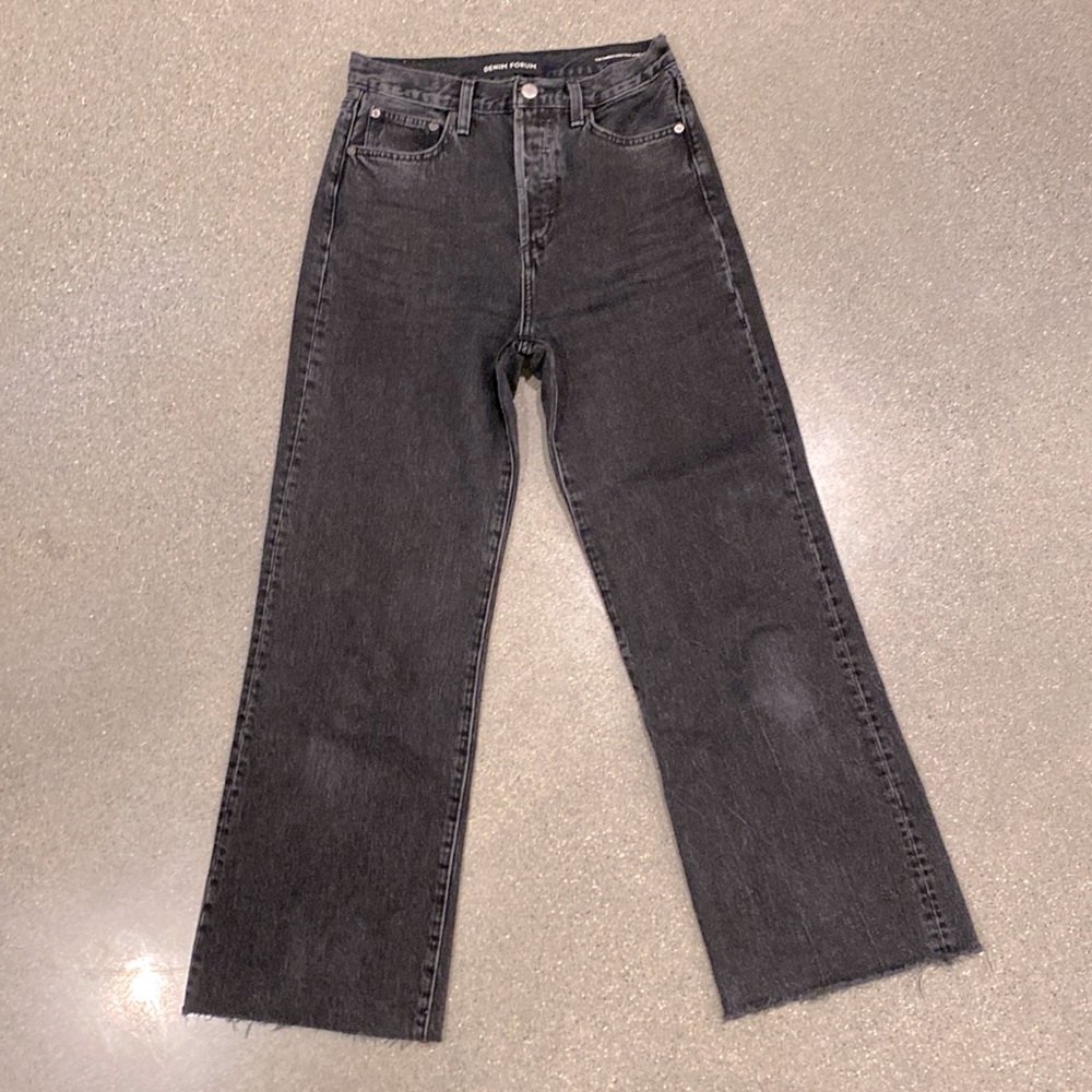 Denim Forum Farrah wide leg crop, size 25, black, raw hemm
